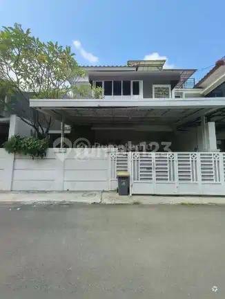 Rumah Kokoh Dalam Komplek di Pondok Kelapa
