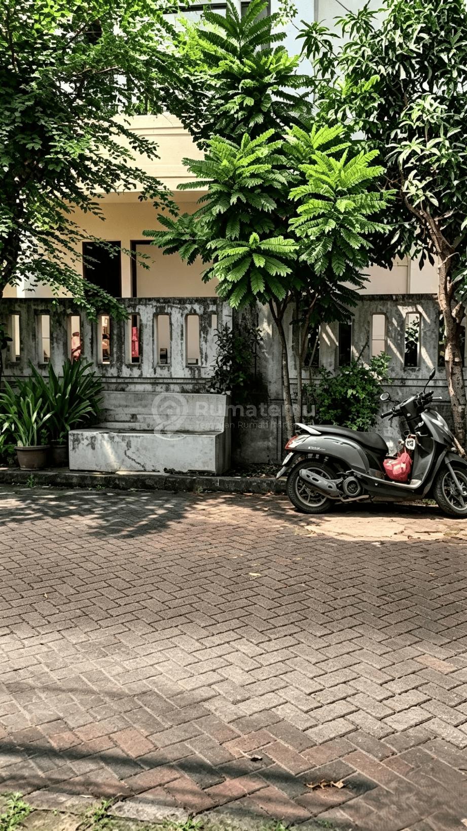 Dijual rumah Hadap timur di Taman Semanan Indah, Semanan, Kalideres, Jakarta