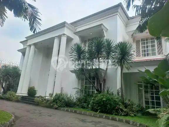 Premium Location Rumah Megah Dan Terawat Kebayoran Baru