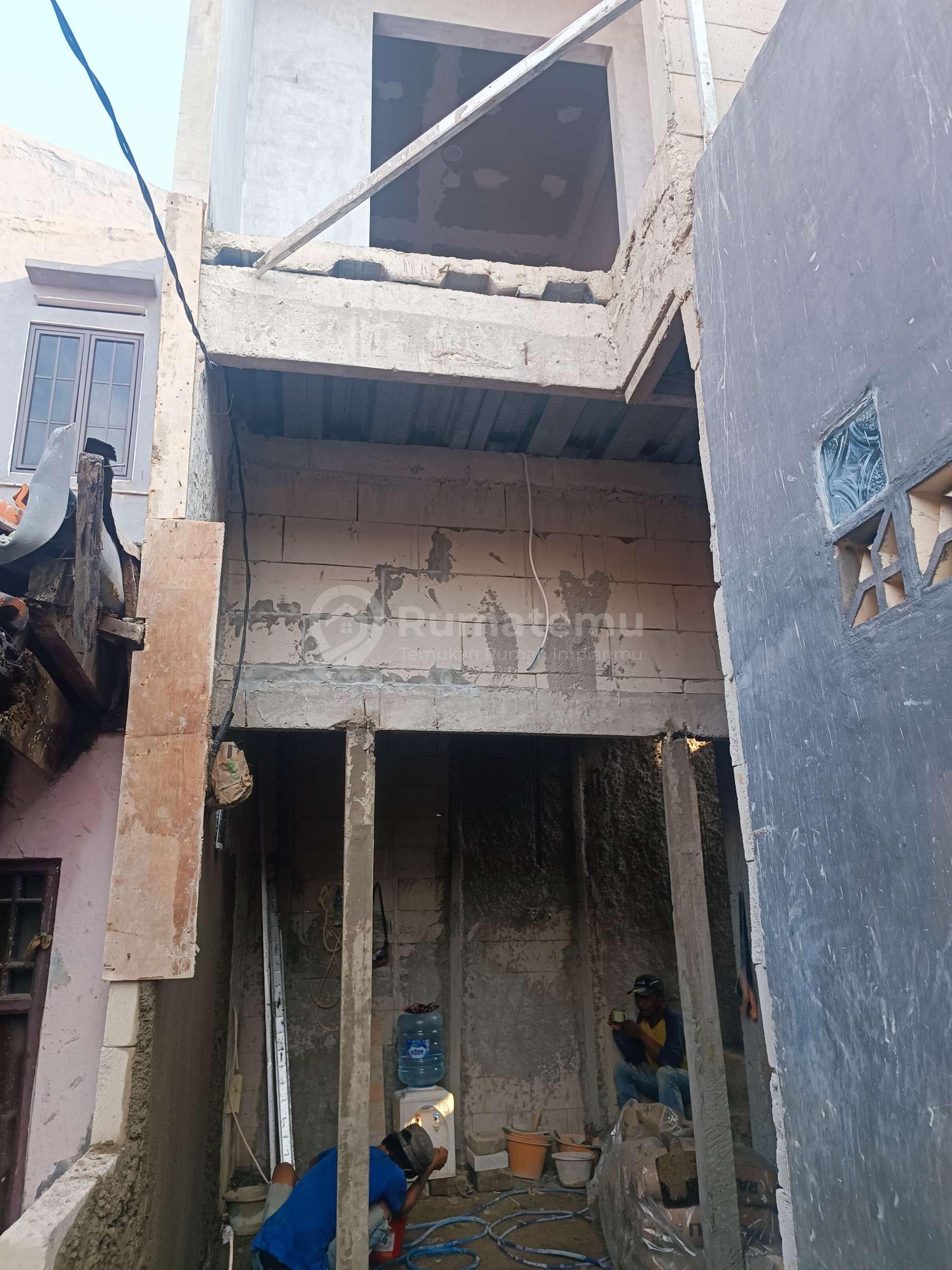 Rumah Minimalis Akses Motor Kebagusan Jaksel