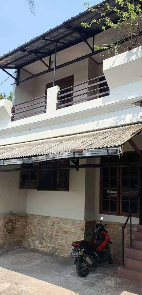 Jual rumah di Pejaten Timur Akses 1 Jalan Mobil Lebih Unfurnish, Pasar Minggu, Jakarta Selatan