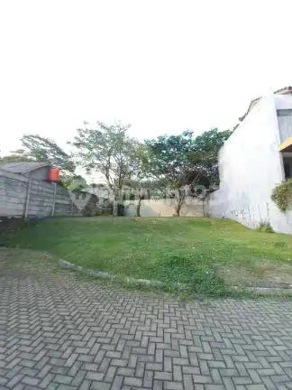 Kavling pojok hadap selatan harga bagus bentuk hampir kotak Foresta BSD