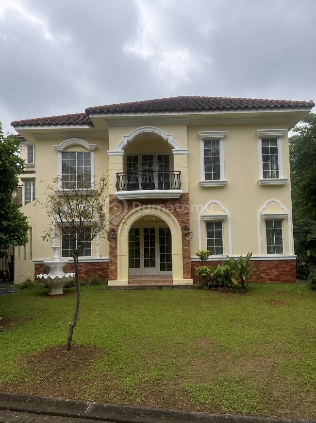 Dijual Rumah Hook America Style The Green BSD,