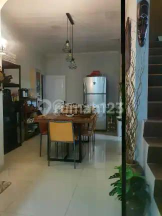 Rumah Rapih 2 Lantai D Griyaloka Sektor 1.1 Bsd City Luas Tanah 281m2 Luas Bangunan 160m2 Harga 2,8miliar Nego