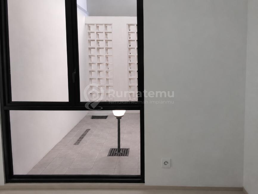 Disewakan Rumah Belle Fleur Citra Garden Serpong