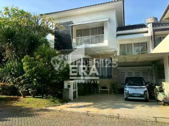 Is.030 Rumah Hoek Siap Huni di Kebayoran Resindeces Bintaro