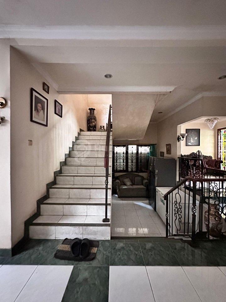 Dijual Murah Rumah Cluester 2 Lt Siap Huni di Menteng Bintaro