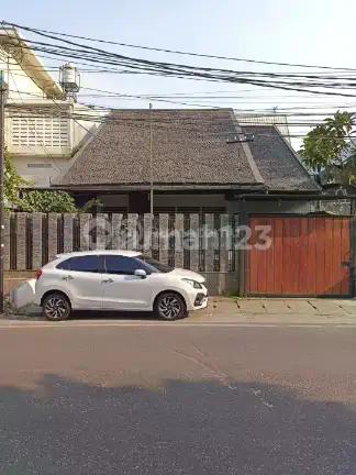 Rumah Bagus Lokasi Strategis di Bendungan Hilir Jakarta Pusat