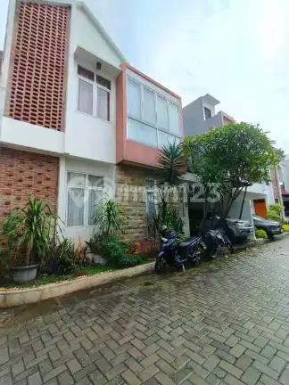 Rumah Bagus Siap Huni Dalam Cluster di Kalisari