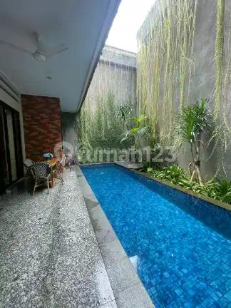 Dijual Rumah Mewah Siap Huni area Kebayoran Baru