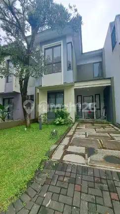 Disewakan Rumah 2 Lantai di Cluster Caspia Bsd 45Juta Pertahun