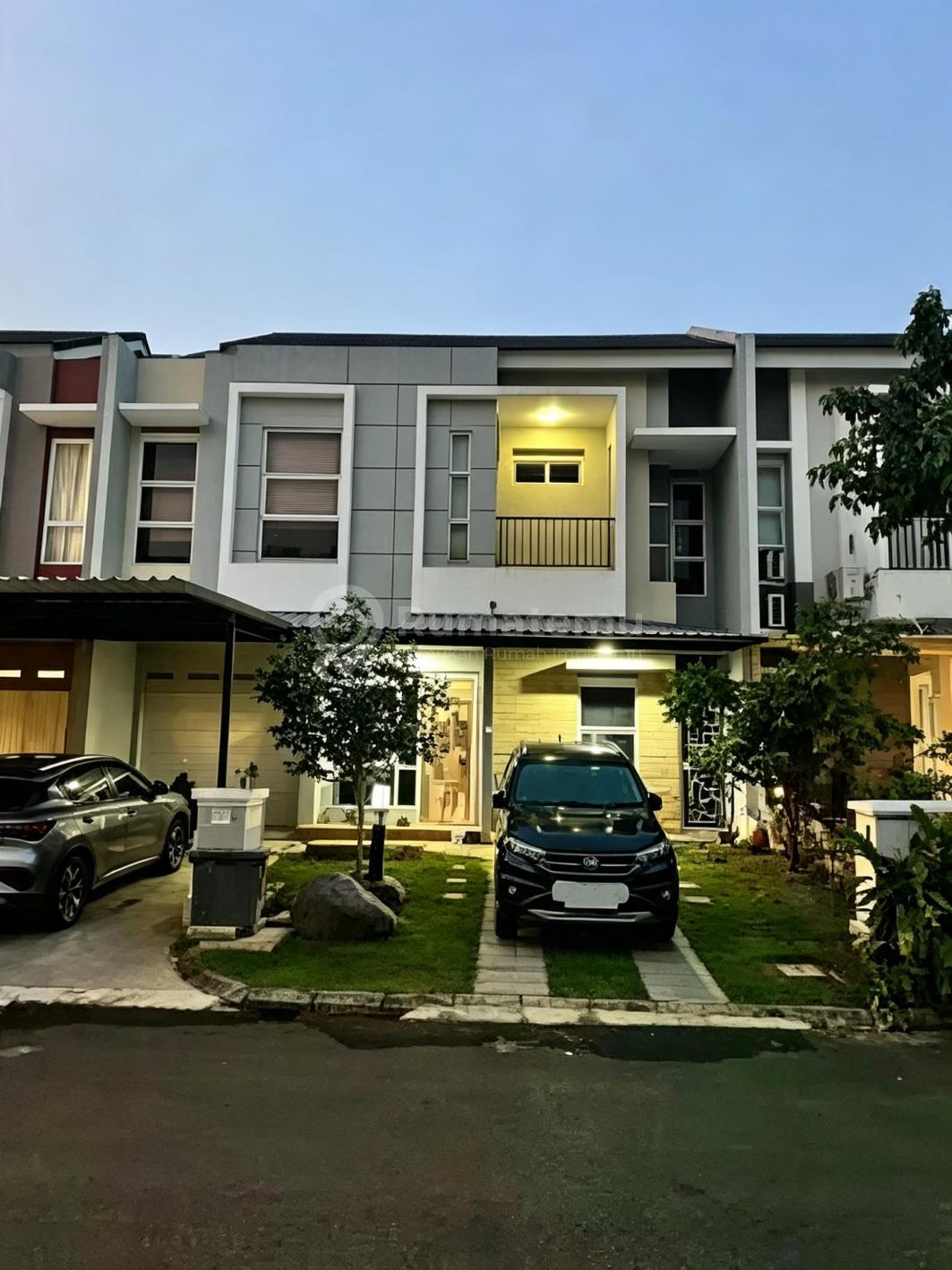 Jual Cepat Rumah Siap Huni di Cluster Thomson