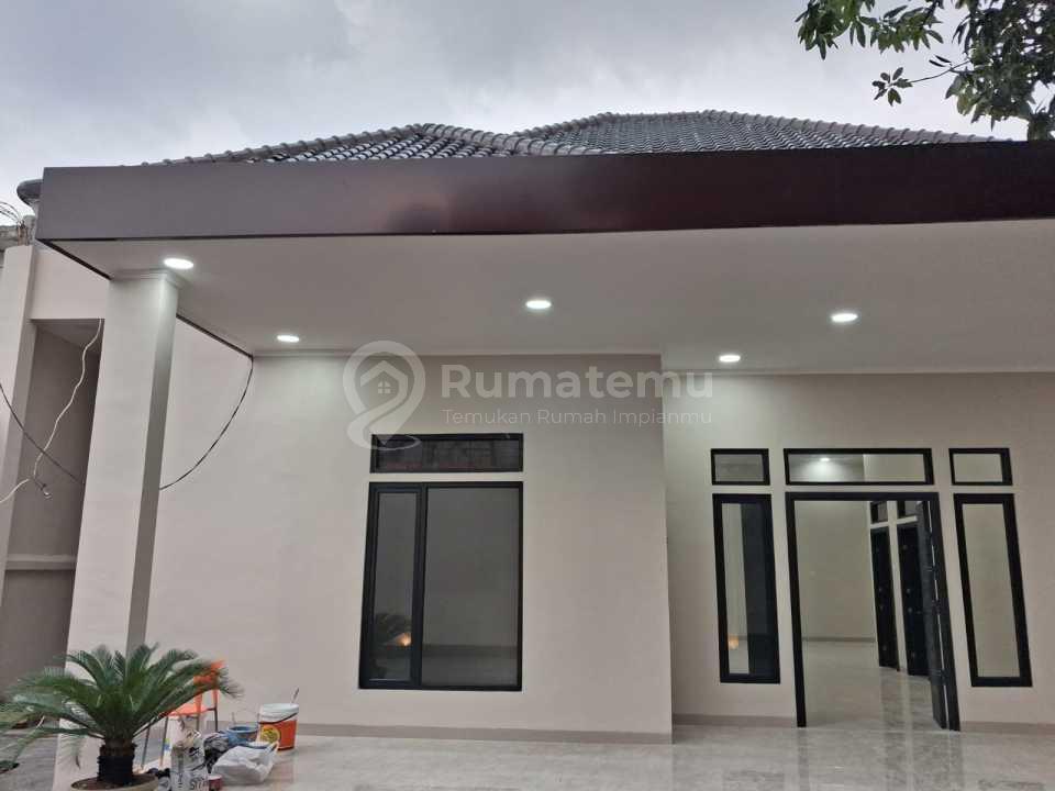Rumah Baru Tengah Kota Halmahera Semarang Kota Dalam Perumahan Elit Strategis Tengah Kota By Prabowo Siswanto Property