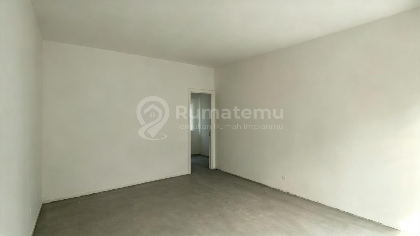 DISEWAKAN GUDANG AREA TANGERANG DEKAT PIK 2 DENGAN OFFICE
