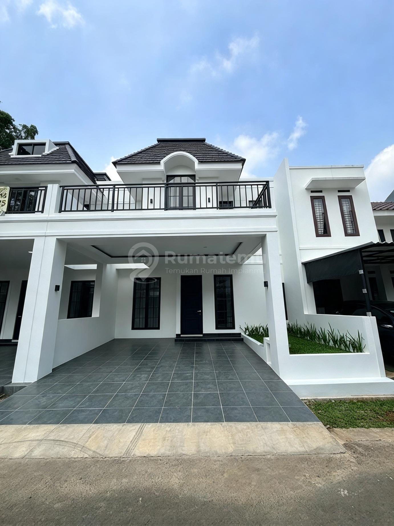 2 Lantai, SHM, Dekat Pusat Perbelanjaan, Siap Huni