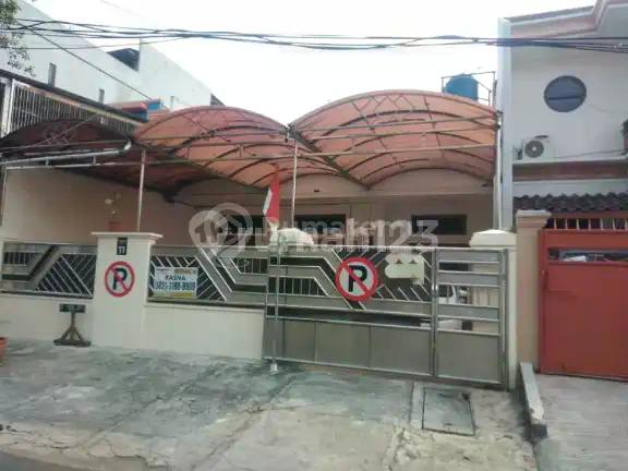 Dijual Rumah 1,5 Lantai Siap Huni Jalan Dwiwarna Raya Sawah Besar Jakarta Pusat
