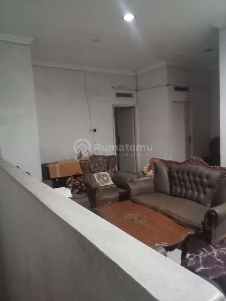 Jual rumah cantik jalan besar di Harapan Indah, Pejuang, Medan Satria, Kota Bekasi