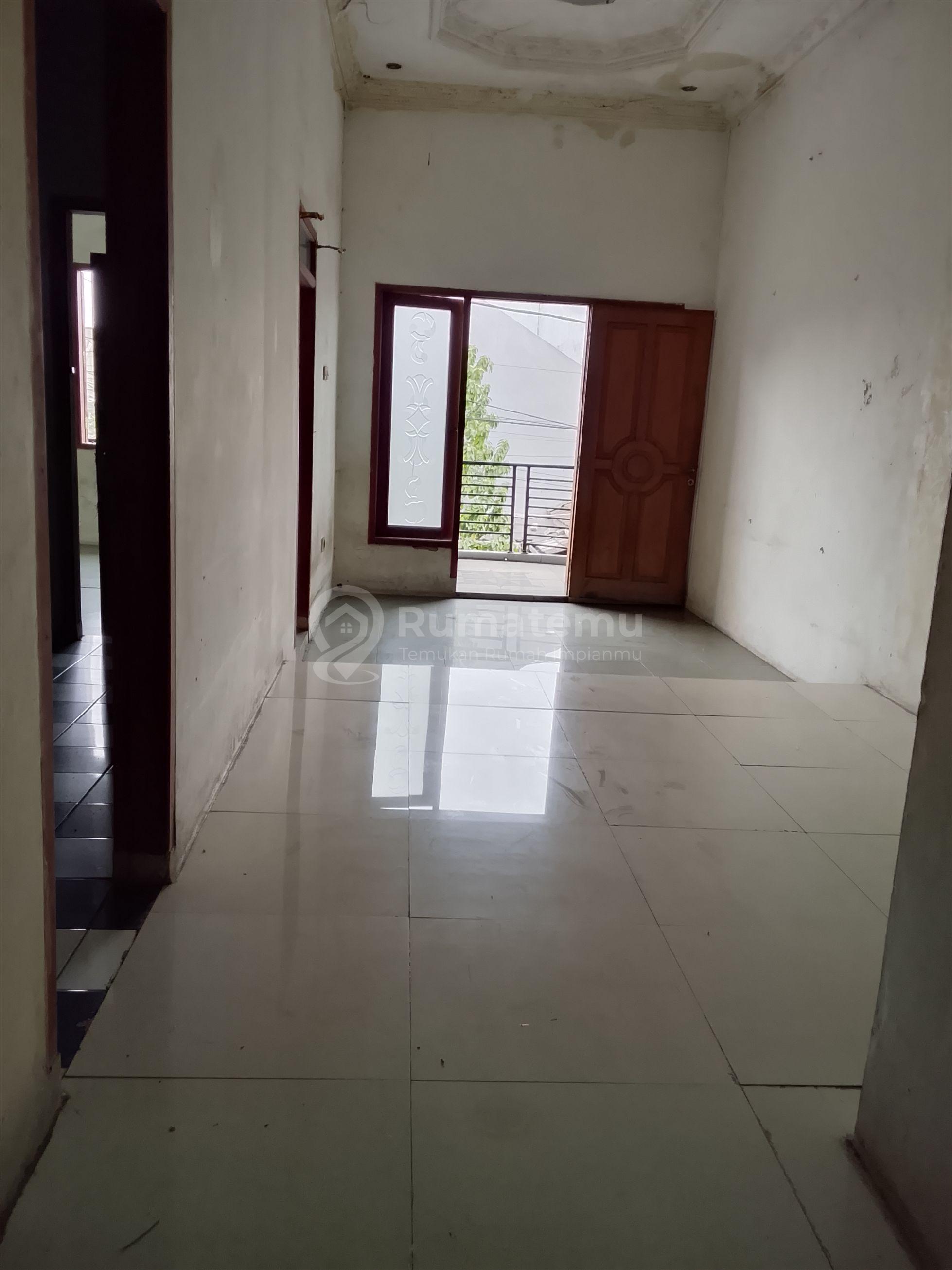 Di jual rumah asri di bawah harga pasar 