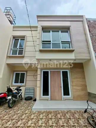 Rumah Baru Brand New Sektor 7A Hadap Barat Laut
