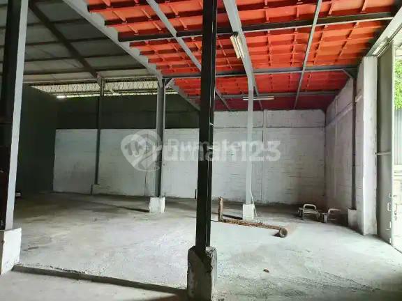 Gudang Sunter Luas Tanah 1500 bisa Masuk Kontainer 40 Feet
