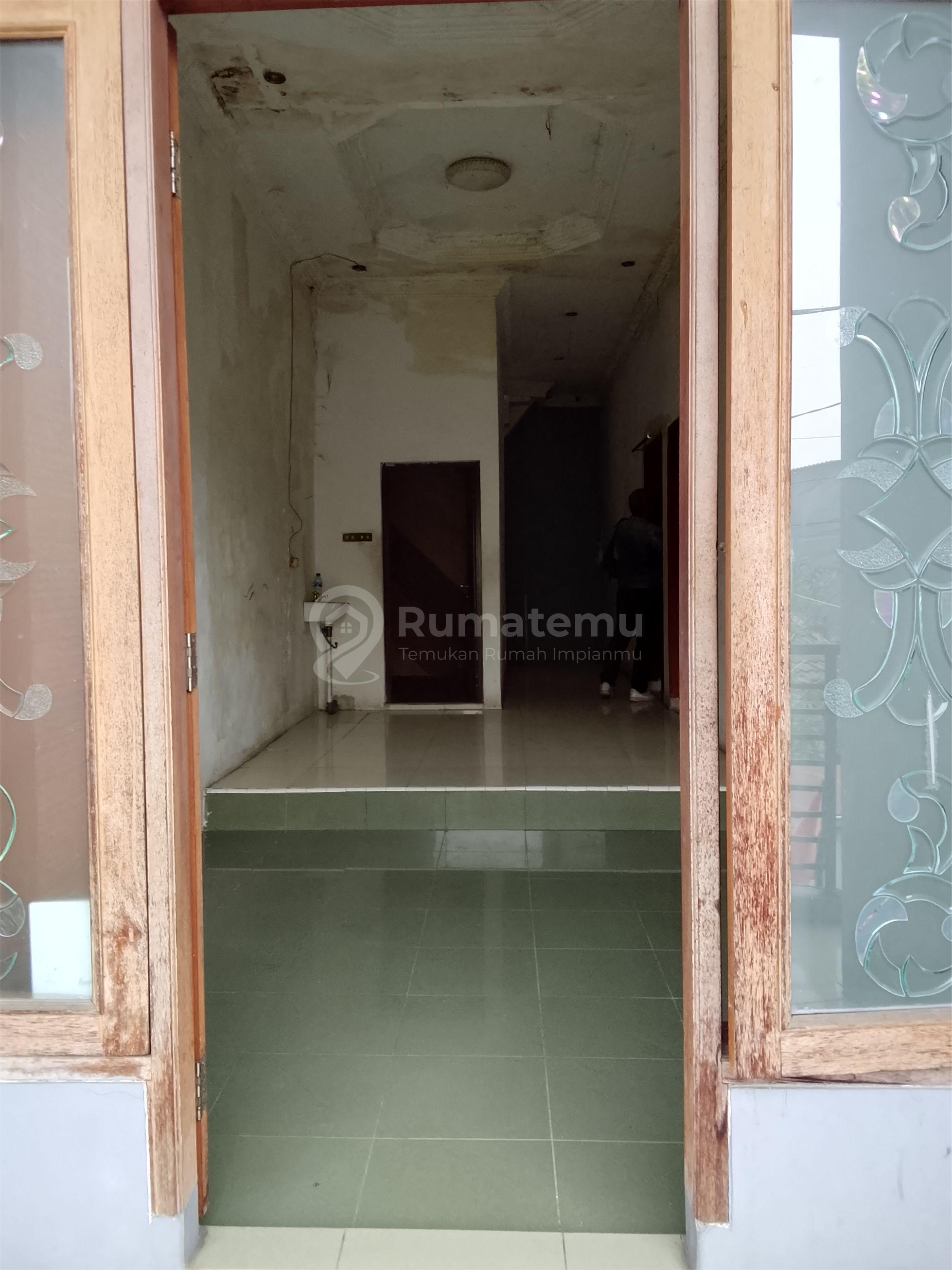 Di jual rumah asri di bawah harga pasar 