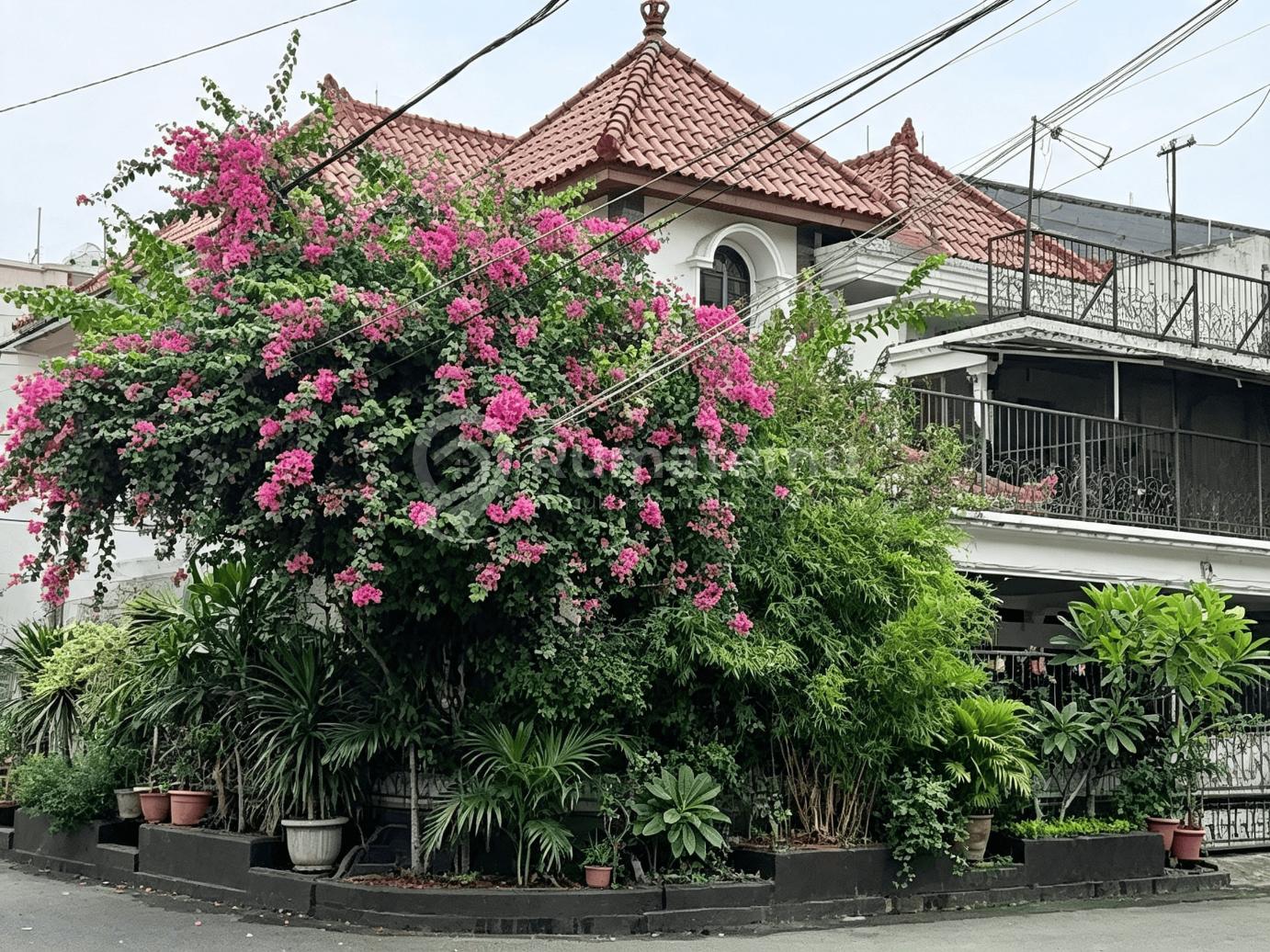 Rumah Hoek di Rawamangun Dalam Kompleks Istimewa