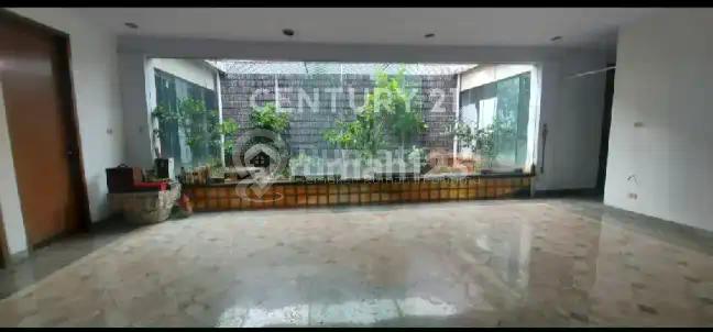 Rumah Lama 1 Lantai Dalam Komplek Permata Hijau