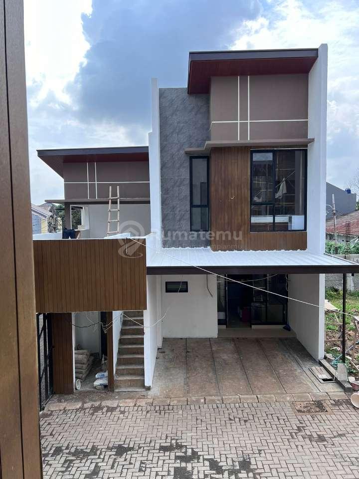 Lokasi Strategis Dekat Bandara Pondok Cabe dan Hanya 5 Km Ke Mrt Lebak Bulus.  Punya Hunian Yang Aksesnya Mudah Buat Ke Kantor Enak Banget Buat Work Life Balance. Tinggal Di Cluster Yang Nyaman Dekat Akses Fasilitas Umum