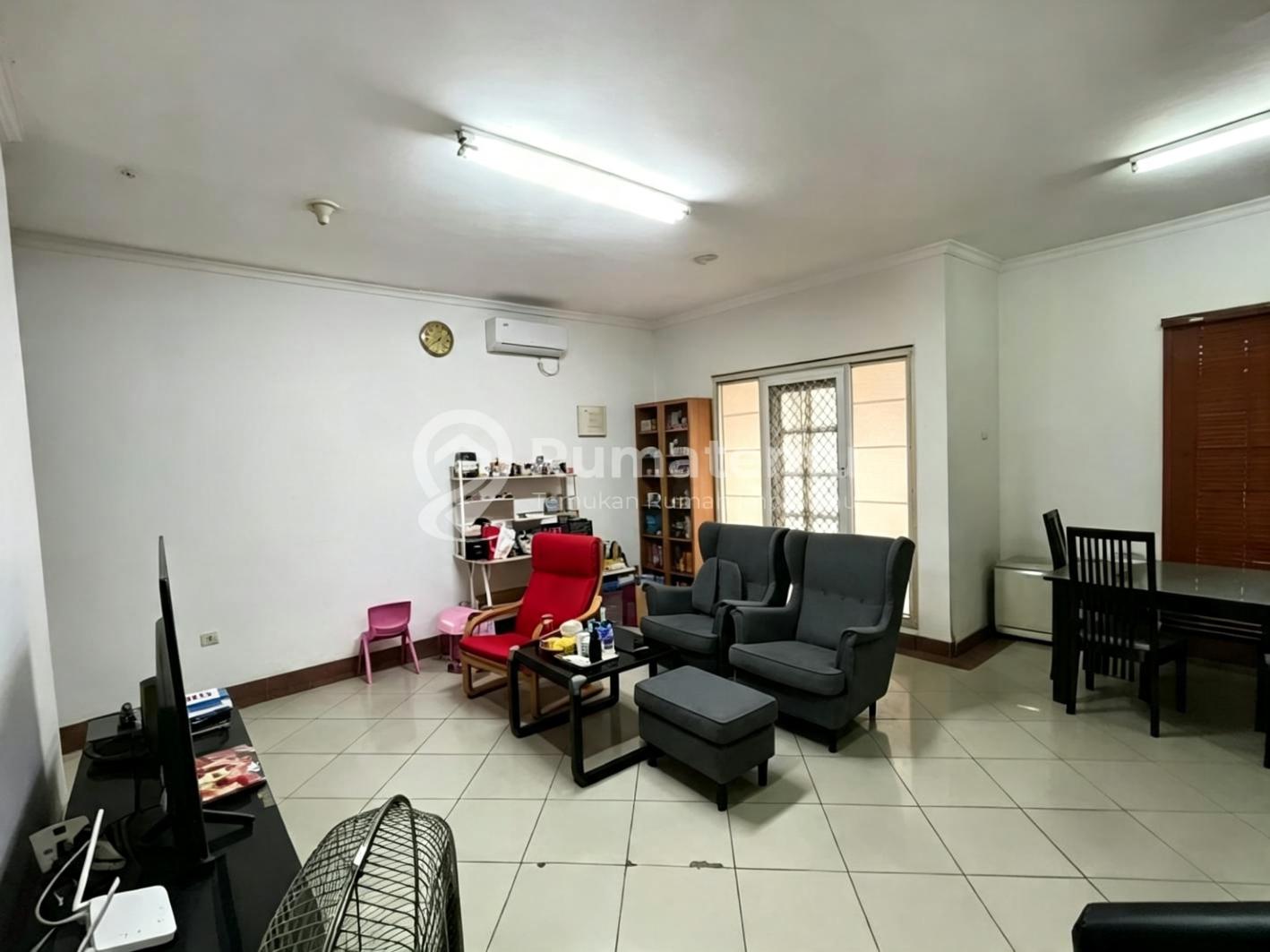 Rumah di Bgm Pik 1