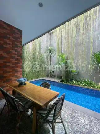 Dijual Rumah Mewah Siap Huni area Kebayoran Baru