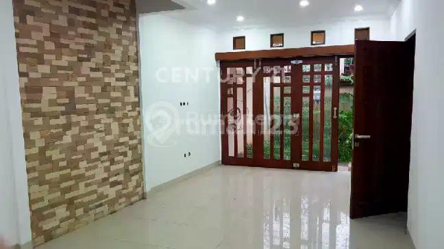 Rumah Bagus di Kav Dki Duren Sawit Jakarta Timur