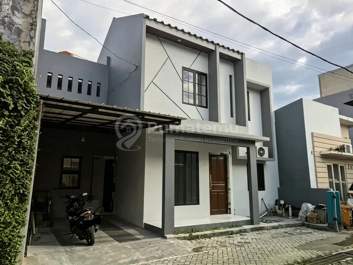 Dijual Rumah Strategis  Harga Menarik Di Bintaro Sektor 9