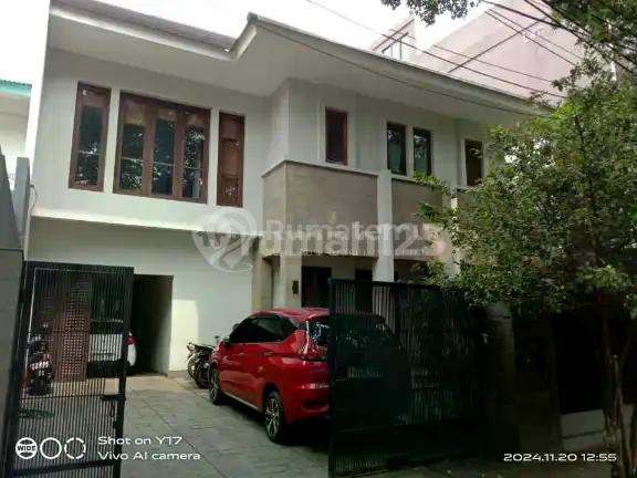 Rumah Jalan Kerinci Kebayoran Baru 328/234 M² Rp 17,5 Miliar