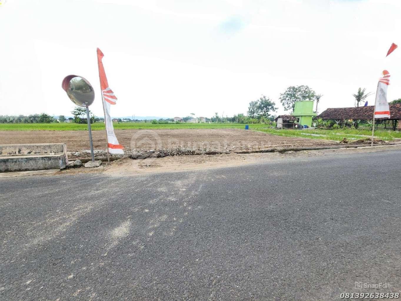Tanah SHM Pekarangan Tepi Jalan Raya Sambiroto Purwomartani Jogja