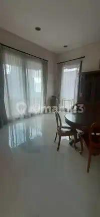 Rumah Hoek Design Menarik Cluster Premium Strategis