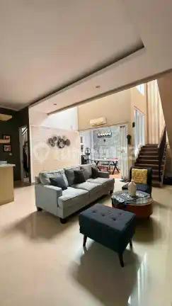 Rumah Bagus Rapih Di Delatinos Bsd City. Cluster Terdekat Ke Stasiun