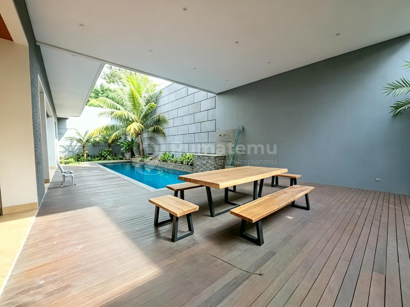 Rumah Mewah Terrace Bukit Golf Bsd 3 Lantai, Bagus, Hadap Utara