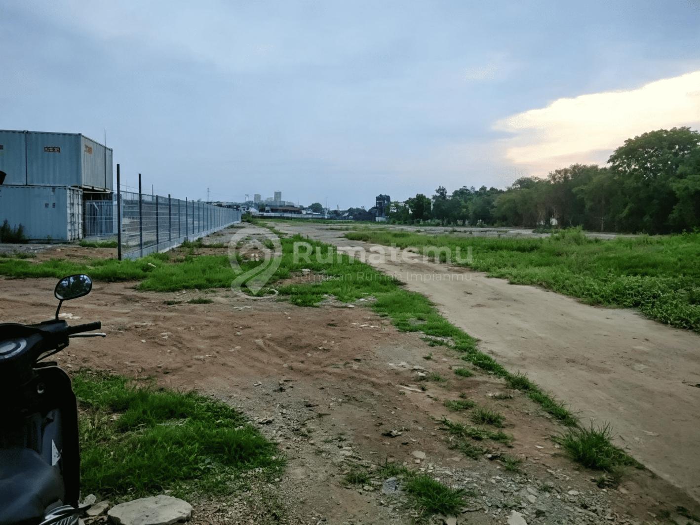 Disewakan Tanah di Cilincing 2.4 ha Dekat KBN Marunda Siap Pakai