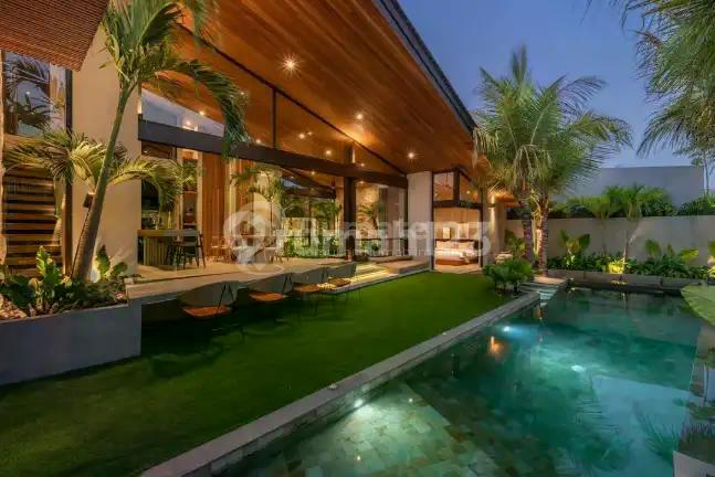 Beautyfull And Luxury Villa For Rent In Pererenan Bali