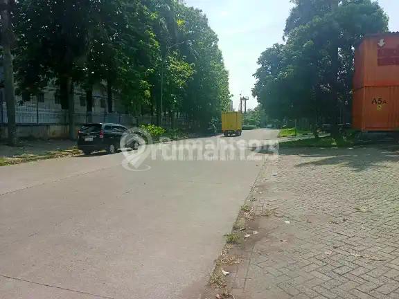 Taman Tekno Gudang 3 Lantai Dilengkapi Lift Kapasitas 2Ton