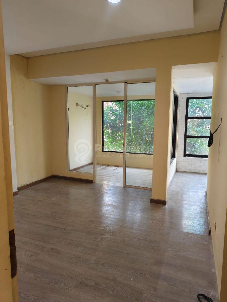 Rumah Minimalis 2 Lantai Siap Huni Aman Double Gate Di PIK 1