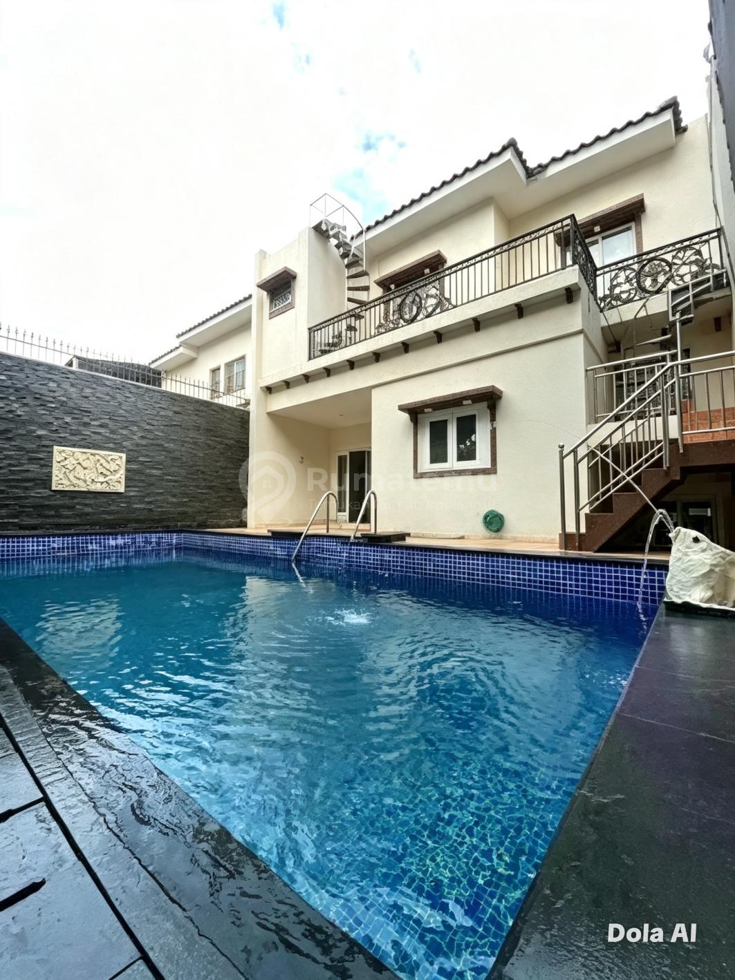 Rumah di Cluster Rome Pik