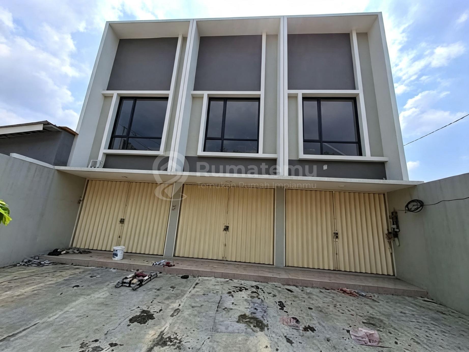 Ruko Gandeng 3 Bisa Beli Satuan Strategis Jl. H Ten Raya Jaktim