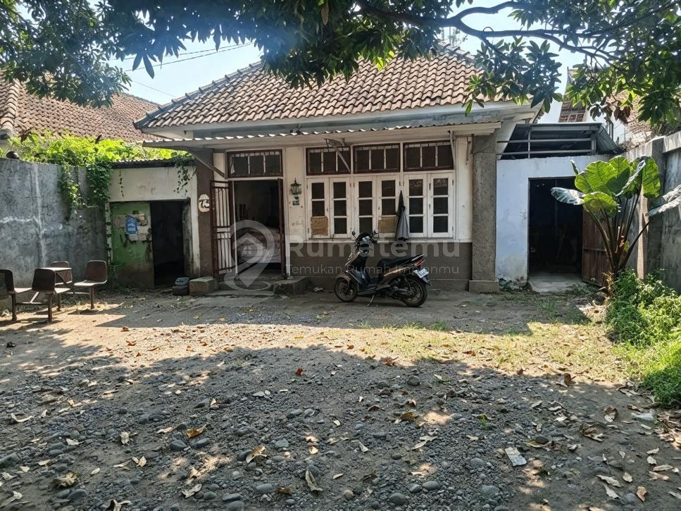 Dijual Rumah Siap Huni dengan Lahan Luas di Tegal Timur Lokasi Strategis 