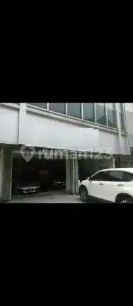 Disewakan Gedung Ex-showroom Fatmawati Jakarta Selatan