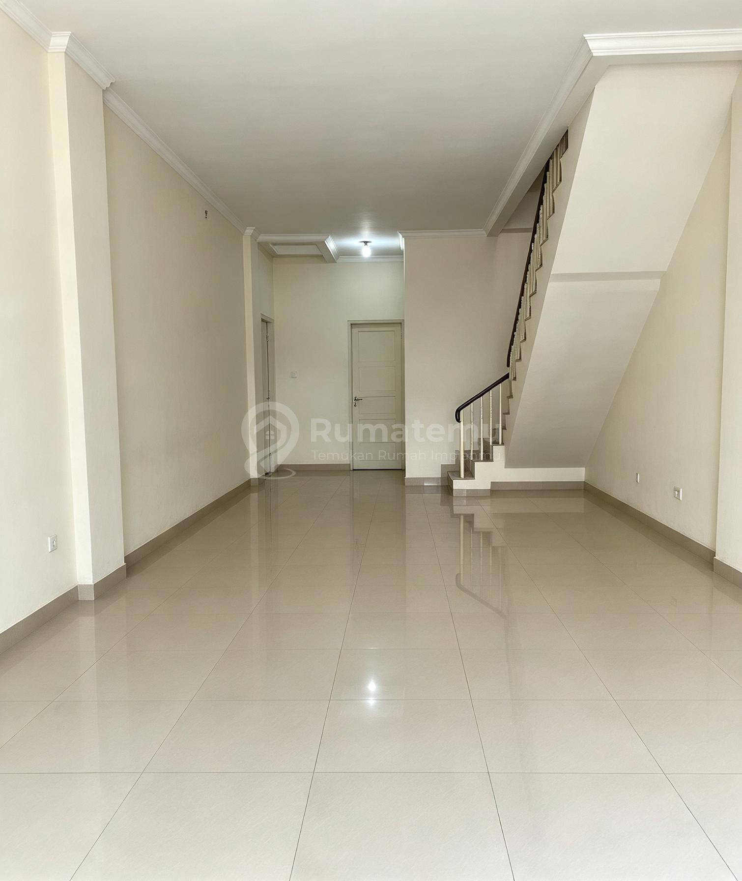 Dijual Ruko Siap Huni Di Pluit Lokasi Strategis Pinggir Jalan Dekat Mall Pv dan Pantai Mutiara