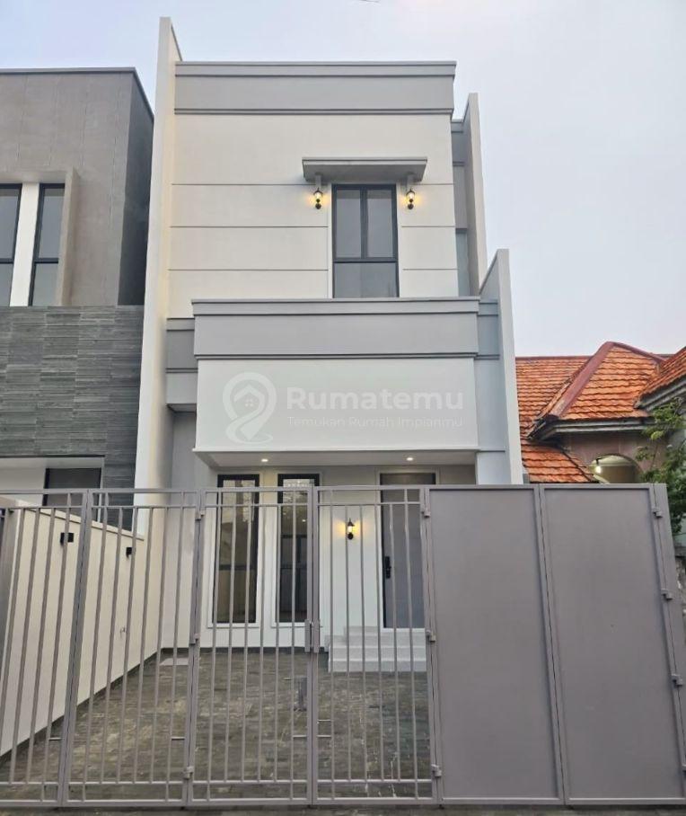 Rumah Baru Gress Siap Huni Disain Cantik Mudah Diakses di Cengkareng. 16199