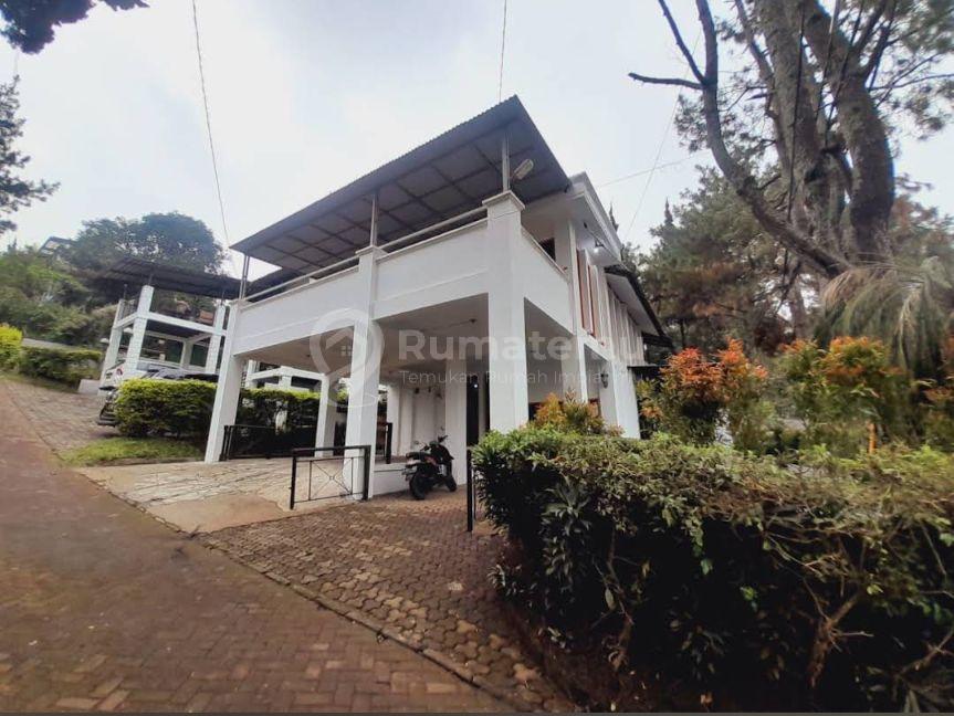 Dijual Murah Villa HOOK Aktif di Istana Bunga Lembang Bandung