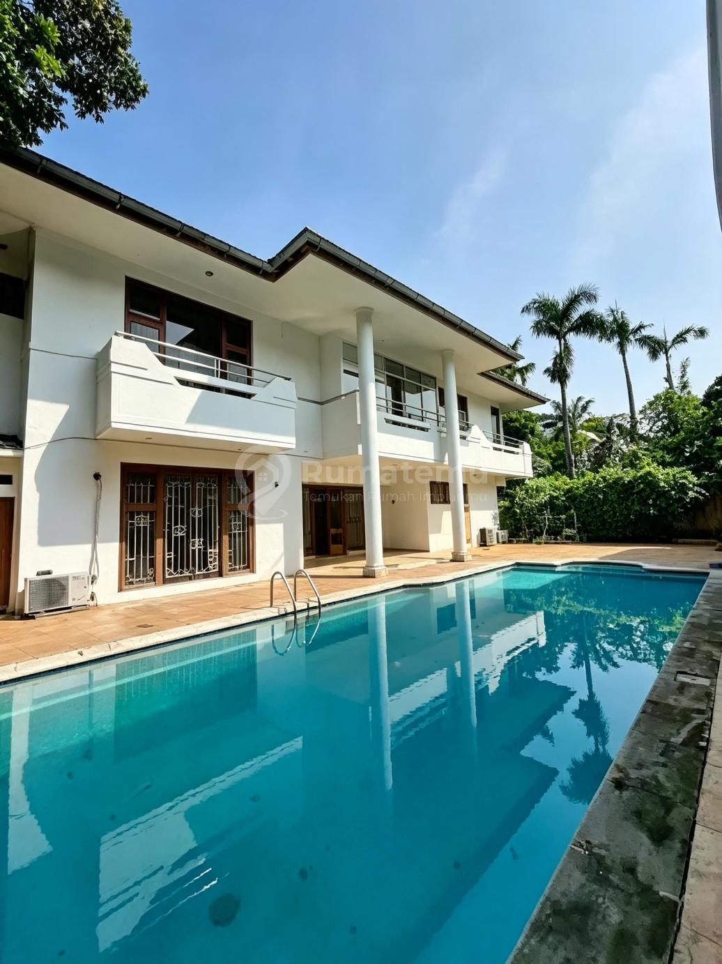 Luxury House Permata Hijau, Berada di Jln Zamrudarea Tenang, Jalan Lebar, dan Sangat Strategis