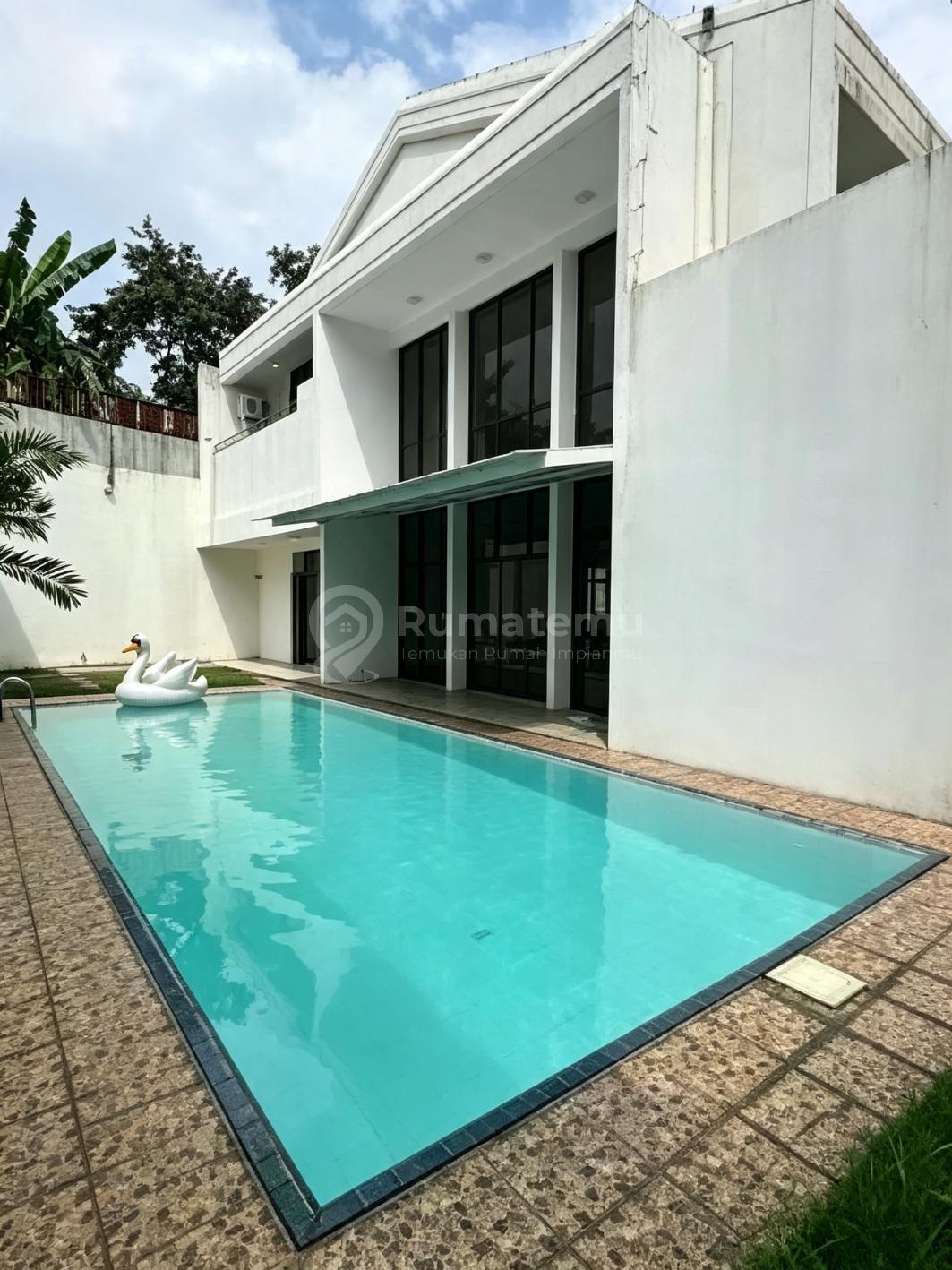 Dijual Rumah Mewah di jln Bangka TIDAK BANJIR Spesial Price